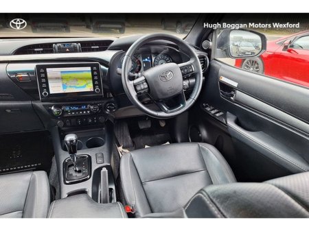 2023 Toyota Hilux - thumbnail 9