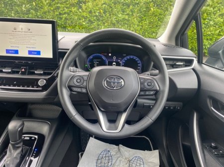 2025 Toyota Corolla - thumbnail 9