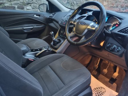 2013 Ford Kuga 2.0TDCI 140PS Zetec €5,799 thumbnail