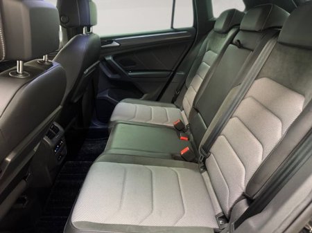 2020 Volkswagen Tiguan - thumbnail 16