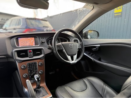 2018 Volvo V40 D4 INSCRIPTION - 2.0L DIESEL - AUTO - 12M WARRANTY - CAR: 1615 €14,950 thumbnail