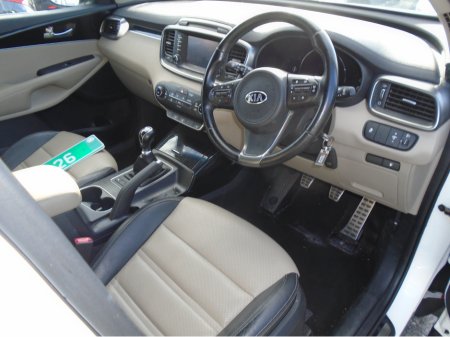 2016 Kia Sorento - thumbnail 14