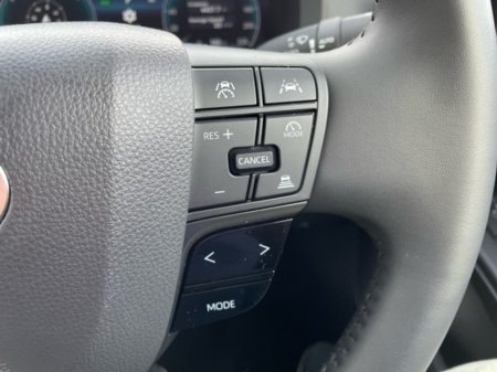 2024 Toyota C-HR - thumbnail 11