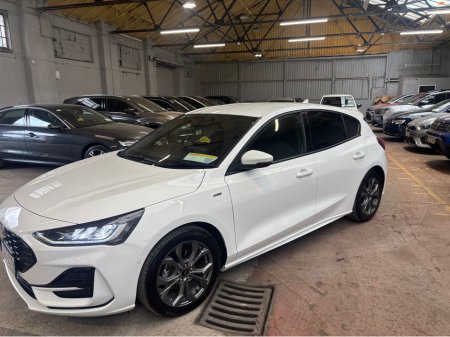 2023 Ford Focus - thumbnail 7