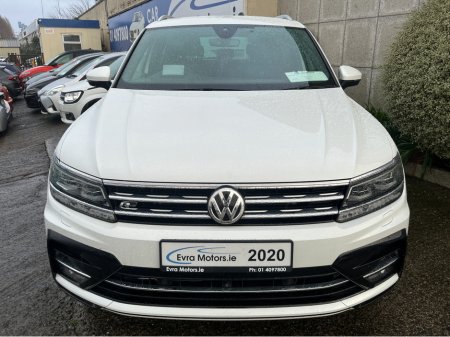 2020 Volkswagen Tiguan R-LINE 4MOTION AUTOMATIC 2.0 DIESEL //MASSIVE SPEC//DYNAUDIO SOUND SYSTEM//FULL LEATHER HEATED SEATS//360 PARKING CAMERAS//HEAD UP DISPLAY// €35,950