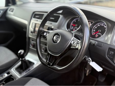 2016 Volkswagen Golf TRENDLINE 1.6 TDI MANUAL 5SPEED 5DR 90 90HP €13,450 thumbnail