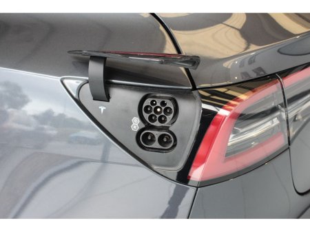 2022 Tesla Model 3 Long Range AWD €28,899 thumbnail