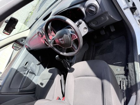 2018 Dacia Sandero - thumbnail 13