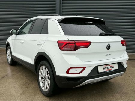 2024 Volkswagen T-Roc - thumbnail 6