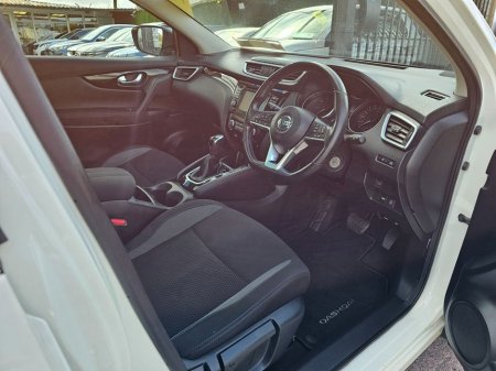 2018 Nissan Qashqai - thumbnail 17