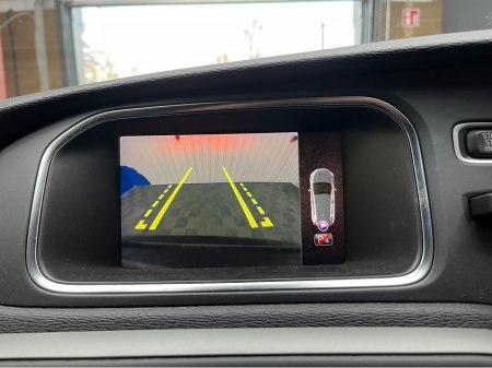 2018 Volvo V40 €16950! 2018 VOLVO V40 D4 NAVI ED 2.0 AUTOMATIC / REVERSE CAMERA / CRUISE CONTROL €16,950 thumbnail