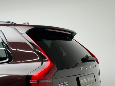 2025 Volvo XC90 PLUS T8 PHEV AWD AUTO *7 SEATER* €79,990 thumbnail