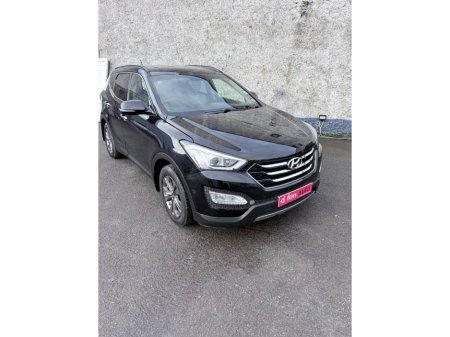 2015 Hyundai Santa Fe - view 2