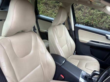 2014 Volvo XC60 - thumbnail 12