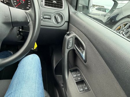 2013 Volkswagen Golf 1.2 TSI BLUEMOTION TECHNOLOGY CABRIOLET €10,495 thumbnail