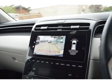 2023 Hyundai Tucson 2WD Executive Plus LOW MILEAGE €34,995 thumbnail