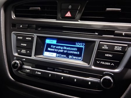 2016 Hyundai i20 - thumbnail 8