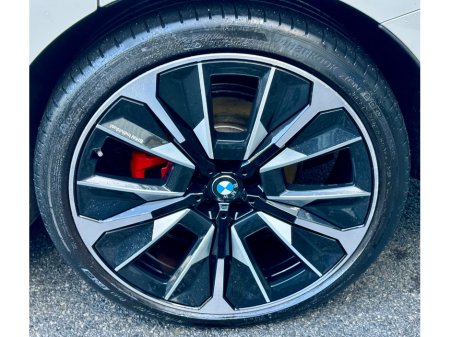 2025 BMW iX - thumbnail 21