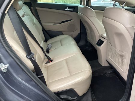 2016 Hyundai Tucson - thumbnail 16