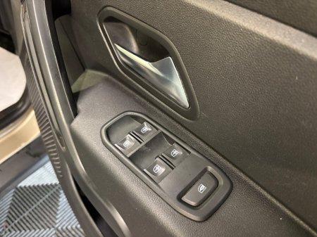 2019 Dacia Duster - thumbnail 7