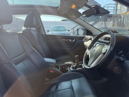 2017 Nissan Qashqai - thumbnail 12