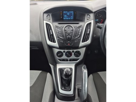 2011 Ford Focus 1.6 TDCI 95 PS Zetec €3,999 thumbnail