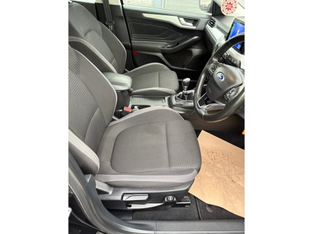 2022 Ford Focus ZETEC EDITION 1.5 TD 120 M M6 4DR €19,950 thumbnail