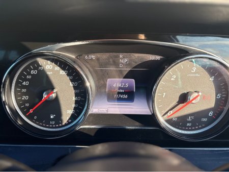 2017 Mercedes-Benz E Class E220 D AMG LINE AUTO €21,995 thumbnail