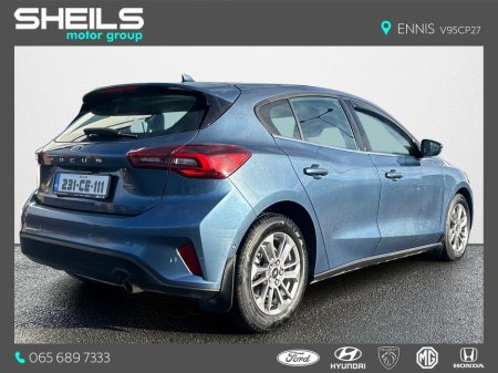 2023 Ford Focus - view 2
