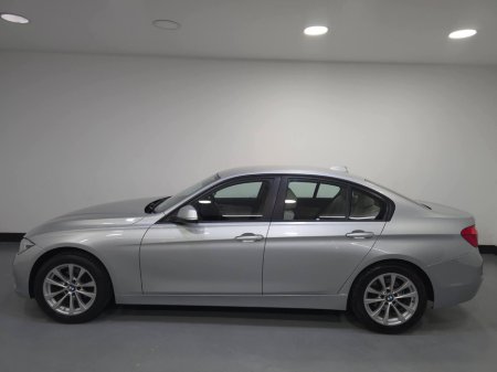 2018 BMW 3 Series - thumbnail 10