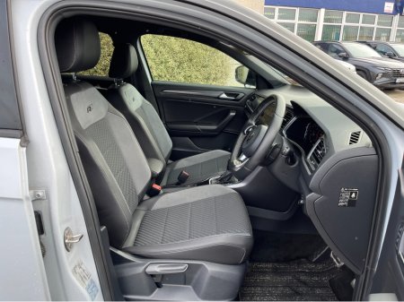 2021 Volkswagen T-Roc - thumbnail 11