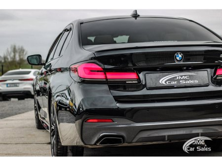 2021 BMW 5 Series - thumbnail 10