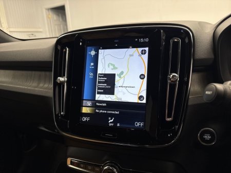 2020 Volvo XC40 - thumbnail 19