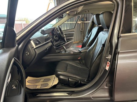 2017 BMW 3 Series - thumbnail 16