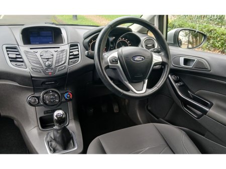 2015 Ford Fiesta - thumbnail 8