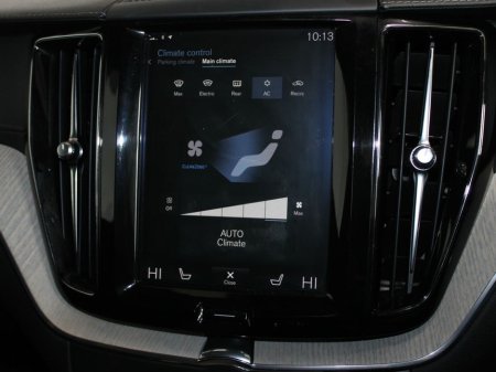 2019 Volvo XC60 - thumbnail 18