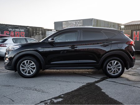 2016 Hyundai Tucson 2016 Tucson 1.7d Comfort plus/Irish car/1yr warran €14,888 thumbnail