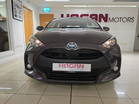 2021 Toyota Yaris - view 2