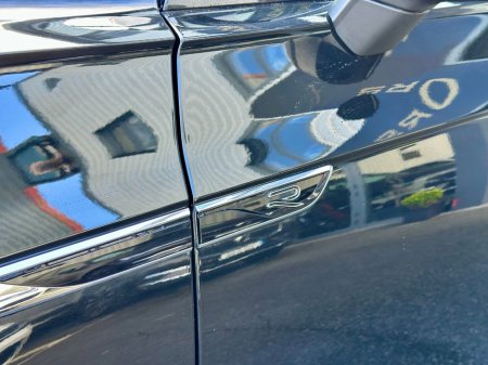 2023 Volkswagen Touareg - thumbnail 27