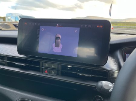 2025 Jeep Avenger 1.2 PETROL 100HP MT Altitude thumbnail