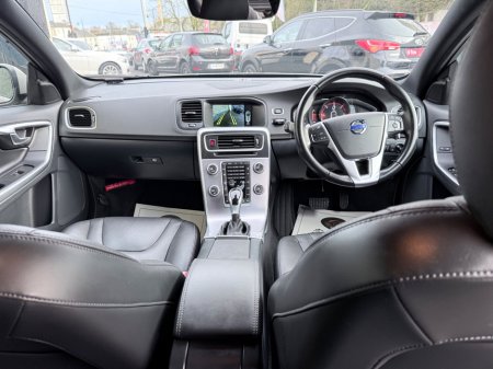 2016 Volvo V60 - thumbnail 14