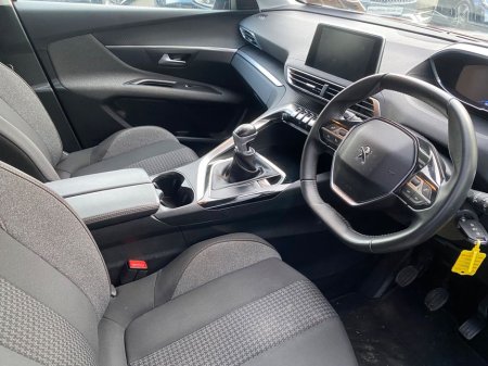 2020 Peugeot 3008 - thumbnail 10