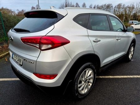 2017 Hyundai Tucson  €13,999 thumbnail