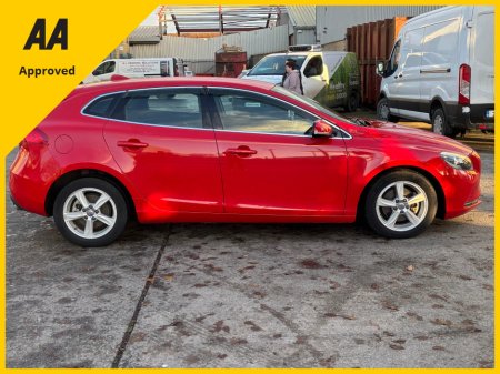 2015 Volvo V40 1.6 T4 5DR AUTO FULLY LOADED WITH SPEC €12,750
