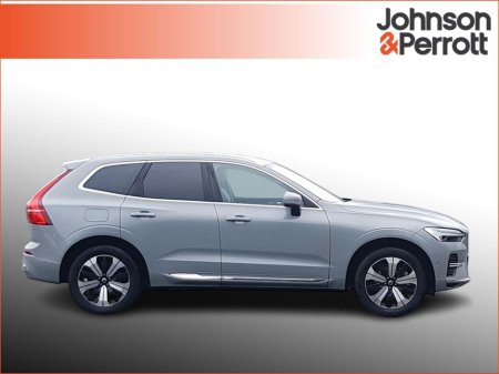 2023 Volvo XC60 T6 350hp AWD PHEV Plus Bright (Two Year Volvo Selekt Warranty + Two Year Volvo Service Plan) €49,900 thumbnail