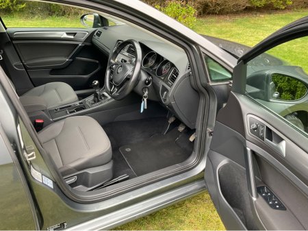 2018 Volkswagen Golf - thumbnail 16