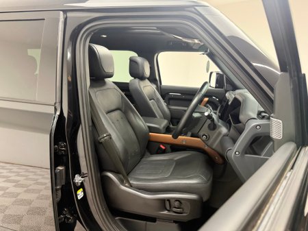 2023 Land Rover Defender X P400E FLAGSHIP MODEL €87,990 thumbnail