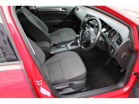 2018 Volkswagen Golf - thumbnail 12