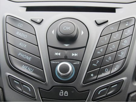 2015 Ford Fiesta MCA ZETEC 1.25 60PS M5 5DR WITH FSH €9,950 thumbnail