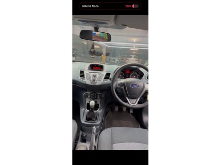 2011 Ford Fiesta - thumbnail 9